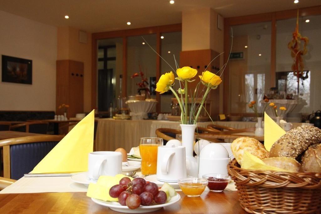 Prima Hotel Havelland Gross Kreutz Экстерьер фото